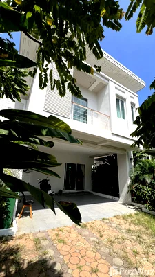 Townhouses for sale Ko Samui Surat Thani : 3 Bedroom Townhouse for sale in Bo Phut, Surat Thani  5768396