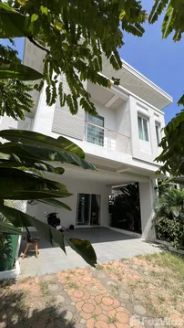 ขาย ทาวน์เฮ้าส์ 3 ห้องนอน ใน บ่อผุด, สุราษฎร์ธานี 5768396