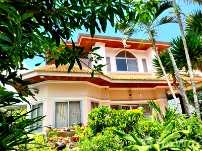 Houses for sale Hua Hin Prachaubkirikhan : 5 Bedroom House for sale in Hua Hin City, Prachuap Khiri Khan  6843764