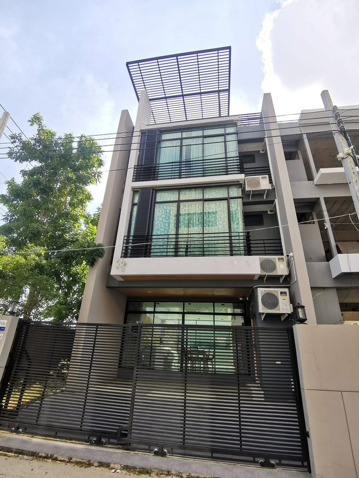 รูป For Rent Alisha View Luxuly Townhome แบริ่ง 68 - รูปที่ 1/30