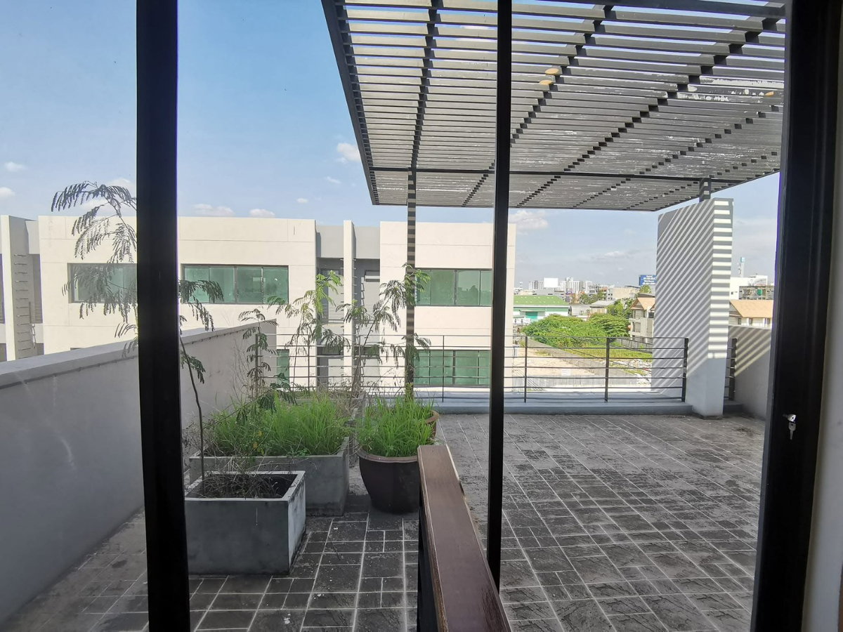 รูป For Rent Alisha View Luxuly Townhome แบริ่ง 68 - รูปที่ 30/30