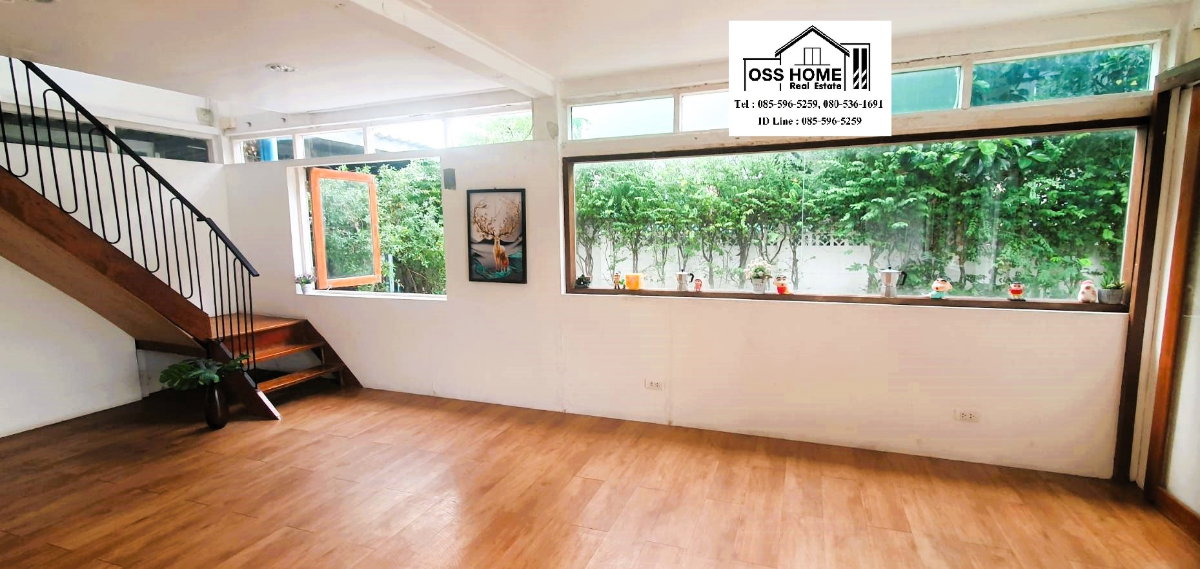 picture Two-story detached house in Mitraphap Village, Soi Onnut 46, Sukhumvit 77 area. - 9/19