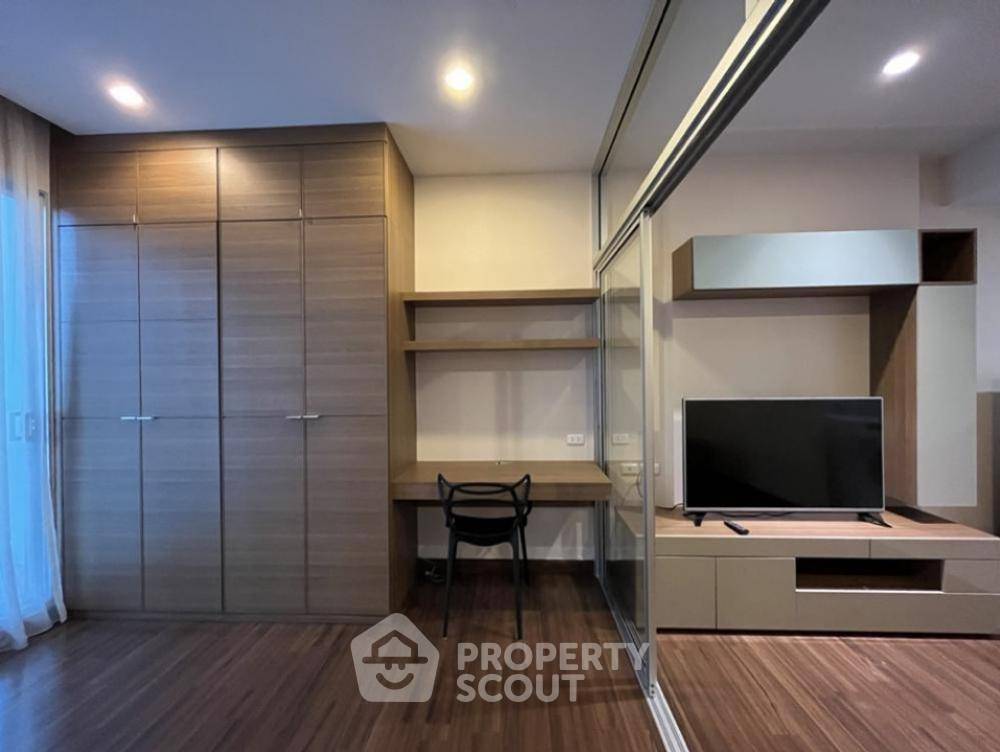 picture 15th-Floor 1-BR At Supalai Lite Sathorn-Charoenrat (ID 1827791) - 3/7