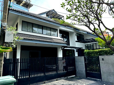 บ้านเดี่ยว บิ๊กซี เอ็กซ์ตร้า พระราม 4 : LTH16330 - Pool Villa for Sale | Thonglor | Near BTS Thong Lo | 85 Sq.wah | 340 Sq.m. | 4 Beds | 4 Baths | 130MB