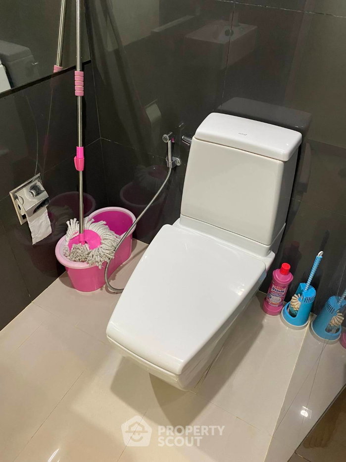 รูป คอนโด 1-ห้องนอน ที่ ริธึ่ม สุขุมวิท 50 ใกล้ BTS อ่อนนุช (ID 2355816) - รูปที่ 8/8