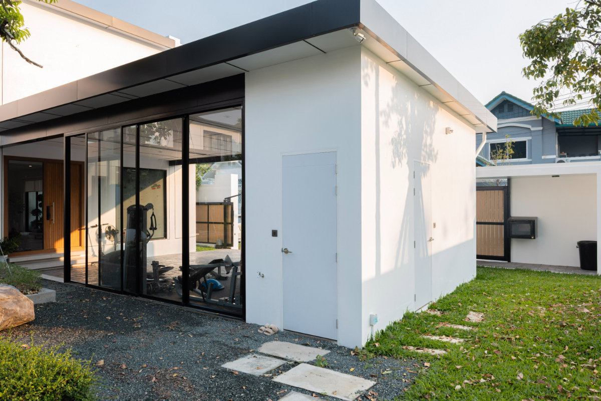 รูป Pool Villa 2 ชั้น บ้านหรูสไตล์โมเดิร์น พร้อมสระว่ายน้ำในตัว ใกล้เซ็นทรัลแอร์พอร์ตและสนามบิน #A8-V0051 - รูปที่ 5/26