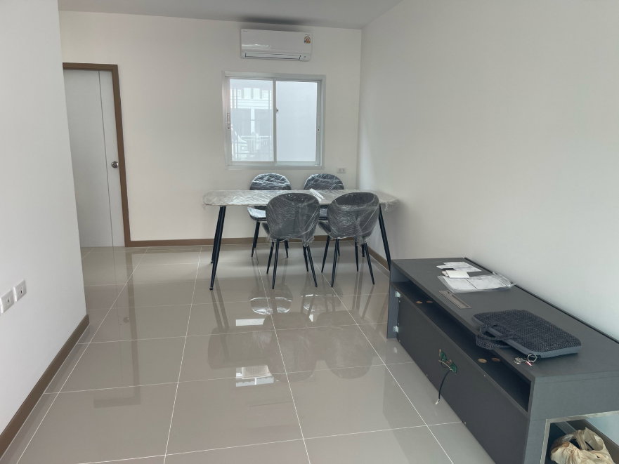 รูป 🏡✨ ให้เช่าทาวน์โฮม 2 ชั้น iCopenh Sukhumvit 76 | บ้านใหม่ เฟอร์นิเจอร์และเครื่องใช้ไฟฟ้าครบ พร้อมเข้าอยู่ ใกล้ BTS สำโรง–แบริ่ง - รูปที่ 2/10