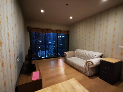 P-121235 For Rent Noble Reform 🔥✨| 50 sq.m. | 14th Floor | City View | Fully Furnished 📱 Line ID: @easythaihome | ☎️ Phone: 085-592-2897