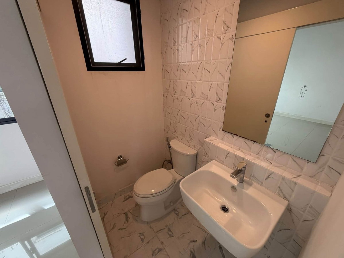 รูป 🏡🔥 ขาย / เช่า บ้านกลางเมือง พหลฯ–รามอินทรา 3 ห้องนอน 3 ห้องน้ำ ติดถนนเทพรักษ์ บ้านพร้อมอยู่ เดินทางสะดวก - รูปที่ 6/18