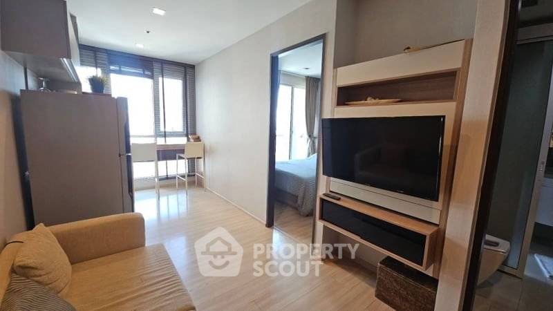 picture 1-BR Condo at Rhythm Sathorn near BTS Saphan Taksin (ID 3404030) - 2/12