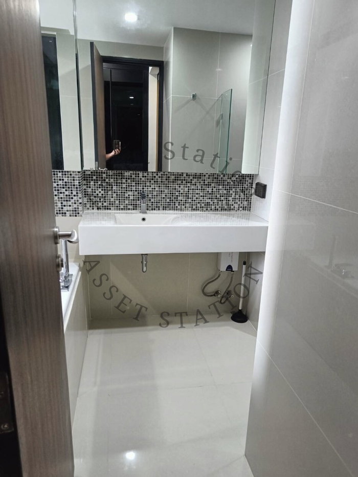 picture Rhythm Sukhumvit 44/1 |ð
Near BTS Phra Khanong and Summer Hill - 9/13