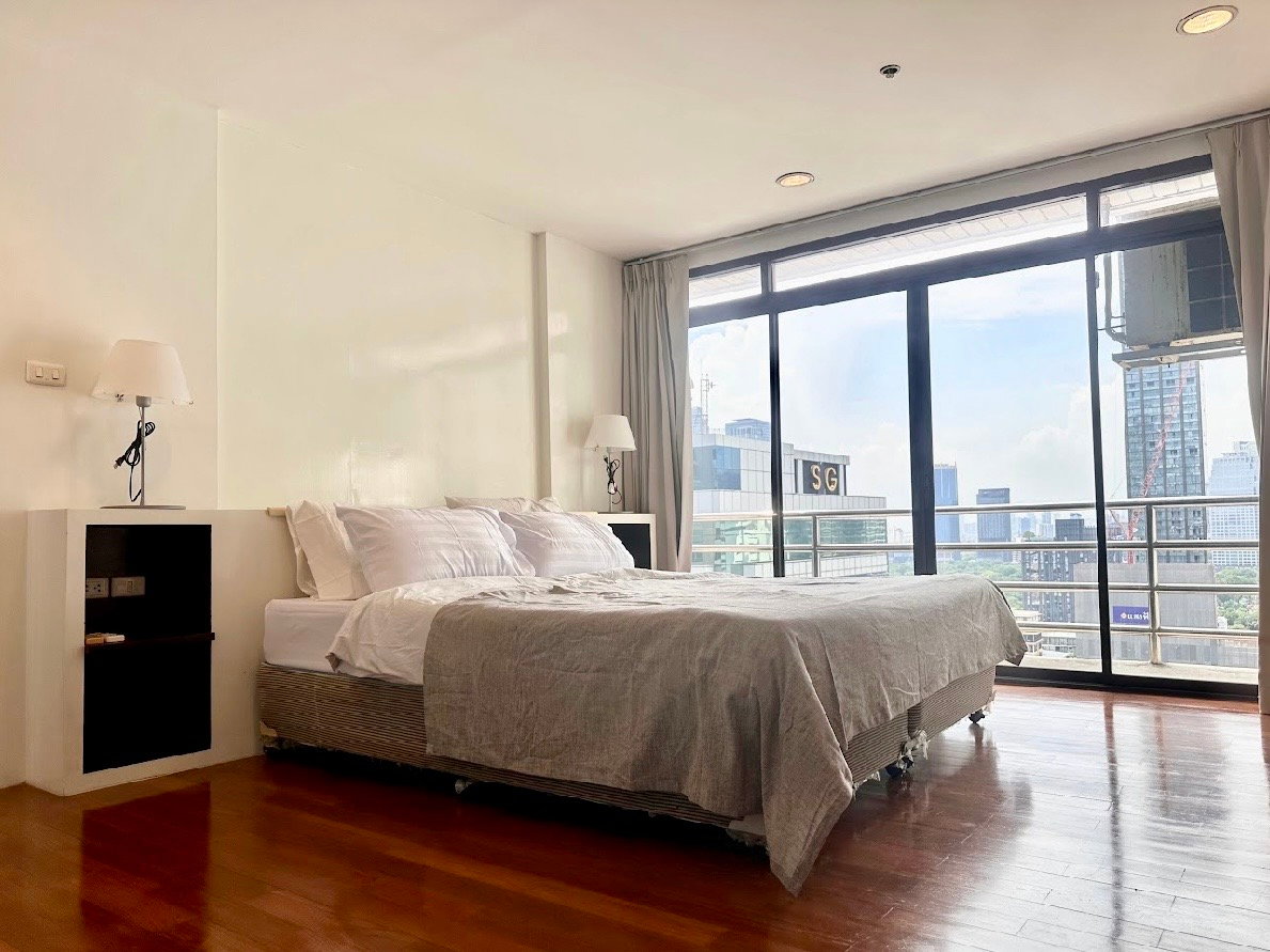 picture code : B95 The Royal Place 2 Bedroom : 1 - 7/9