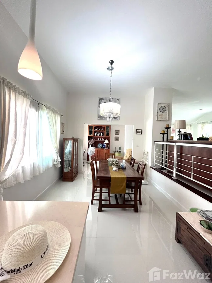 picture Great Family Home With Huge Lawn Close To Schools 6863138 - 9/45