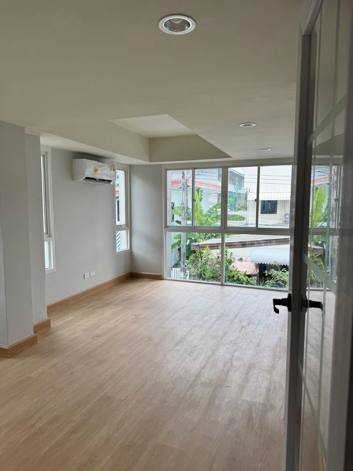 รูป 🏡 FOR RENT ทาวน์โฮมรีโนเวทใหม่ เอกมัย ซอยปรีดี พนมยงค์ 31 (Ekkamai 12) 3 ห้องนอน 3 ห้องน้ำ ทำเลใจกลางเอกมัย - รูปที่ 18/18