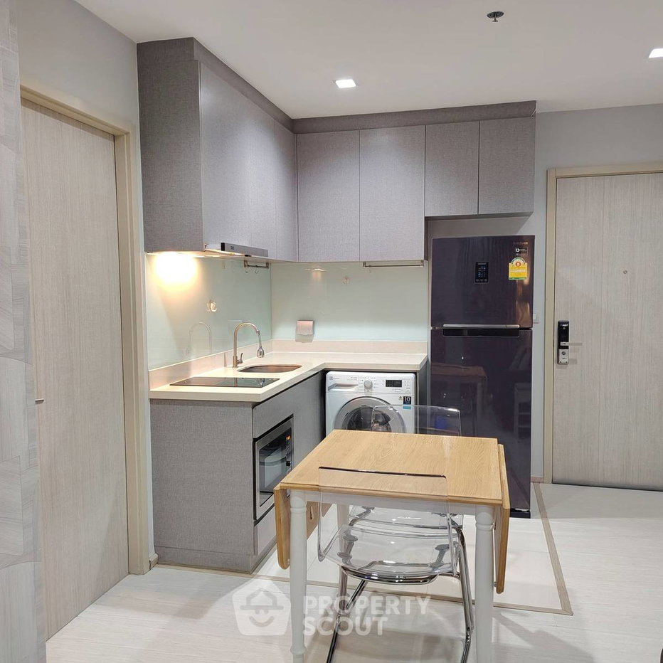 รูป คอนโด 2 ห้องนอน Rhythm Sukhumvit 36-38 ใกล้ BTS Thong Lor เพียง 300 ม. (ID 3404794) - รูปที่ 13/15