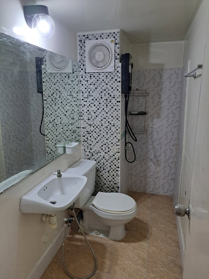 picture japanese mininal 38sqm room on 11th floor at c9. School playground facing room. - 5/6