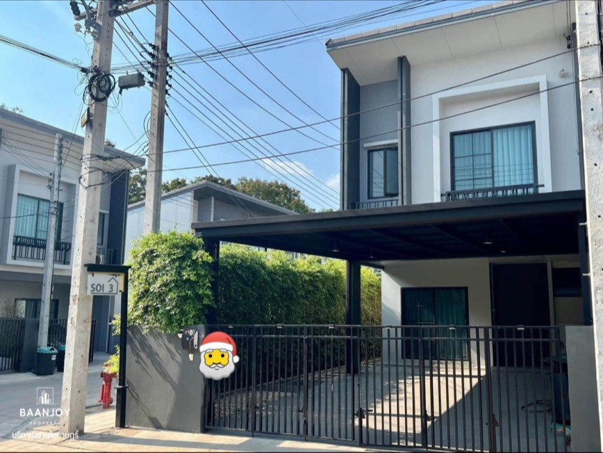 รูป 🏡✨ ให้เช่าทาวน์โฮมหลังมุม บริทาเนีย วงแหวน–จตุโชติ 3 ห้องนอน 3 ห้องน้ำ บ้านใหม่ พร้อมเฟอร์นิเจอร์ครบ! 🚗 จอดรถได้รวม 3 คัน - รูปที่ 1/18