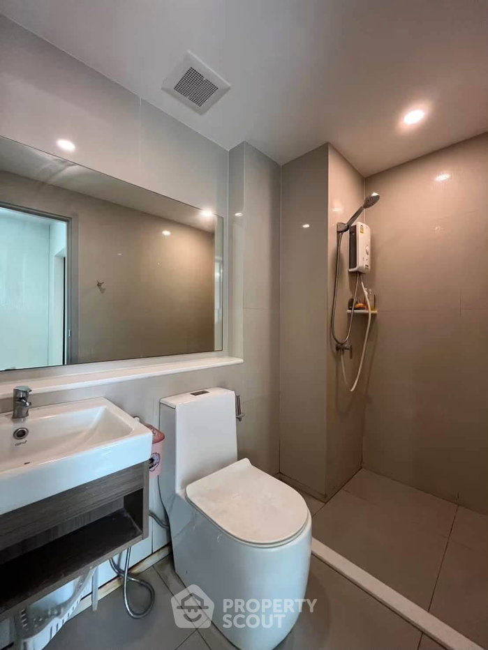 picture 1-BR Condo at Aspire Asoke-Ratchada near MRT Phra Ram 9 (ID 3408882) - 11/18