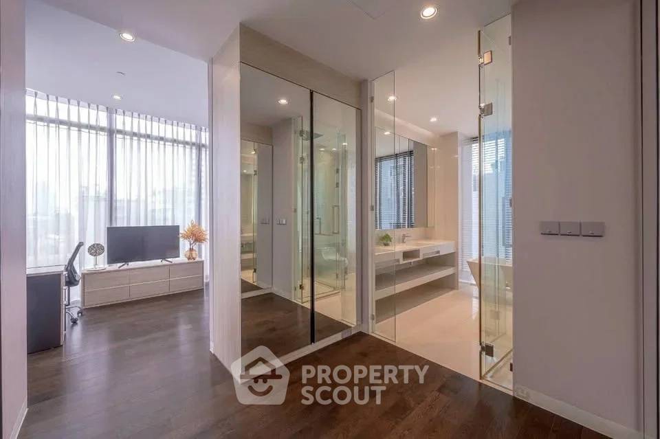 picture 100m To BTS Phrom Phong | 2-BR 138 Sqm At Vittorio Sukhumvit 39 (ID 2883730) - 6/8