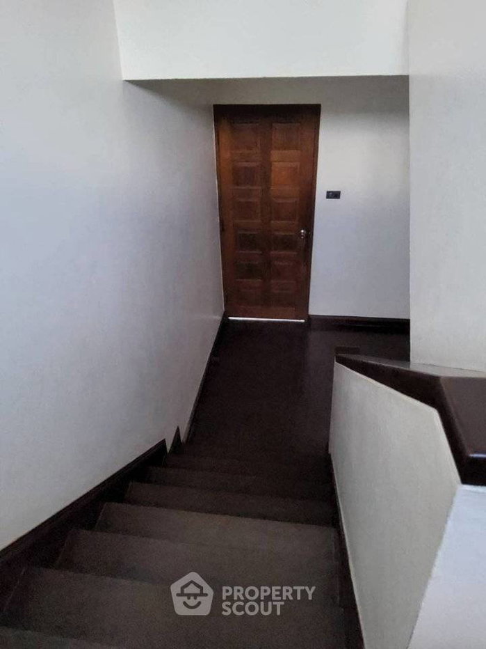 รูป ทาวน์เฮาส์ 3 ห้องนอน ขนาด 273 ตร.ม. Baan Charoen Eakamai 10 ใกล้ BTS เอกมัย (ID 3408410) - รูปที่ 23/38