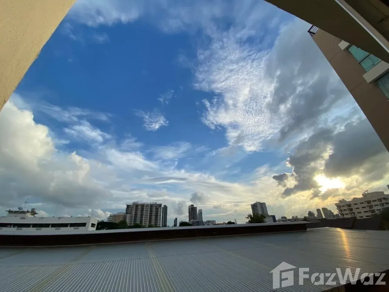 picture Experience Modern Luxury in Prime Bangkok Location - Resorta Yen-Akat 1029364 - 27/27