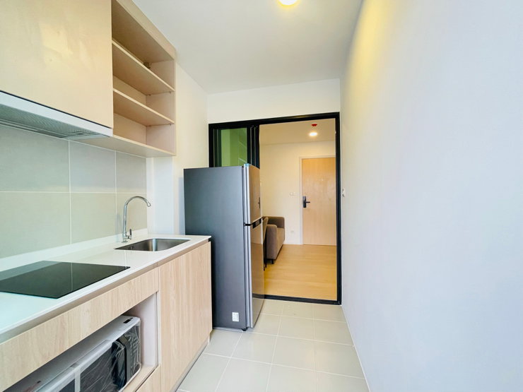 picture Chewathai Hallmark Ekkamai Ramintra Condo for Rent - 13/21