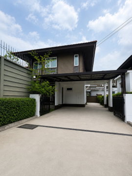96072 - ขายบ้านเดี่ยวพร้อมอยู่ โครงการหมู่บ้านบุราสิริสันผีเสื้อ จังหวัดเชียงใหม่ เนื้อที่ 81 ตรว. หลังมุม ใกล้ช้างทองเฮอริเทจพาร์ค