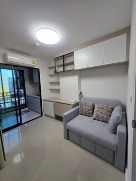 1-bedroom condo, 26.34 sq.m., 7th floor. Fully renovated by Dodeco (nearly THB 300K). Modern design, move-in ready!