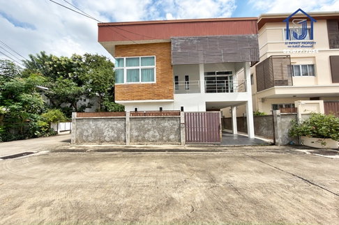 ขายบ้านเดี่ยว 2 ชั้น ซอยวิภาวดีรังสิต 20 แยก 8 หลังมุม ใกล้เซ็นทรัล ลาดพร้าว,MRT ลาดพร้าว