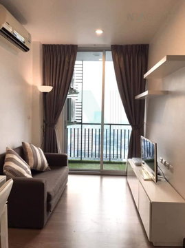 For rent Chewathai Ramkhamhaeng 1 bedroom 29th floor near The Mall Bangkapi.