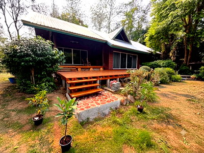 ที่ดิน ทองผาภูมิ กาญจนบุรี : 96296 - ขายที่ดินติดแม่น้ำแควน้อย ขนาด 23 ไร่ 1 งาน 83 ตารางวา หินดาด ทองผาภูมิ กาญจนบุรี พร้อมบ้านพักรับรองสไตล์รีสอร์ท วิวภูเขา