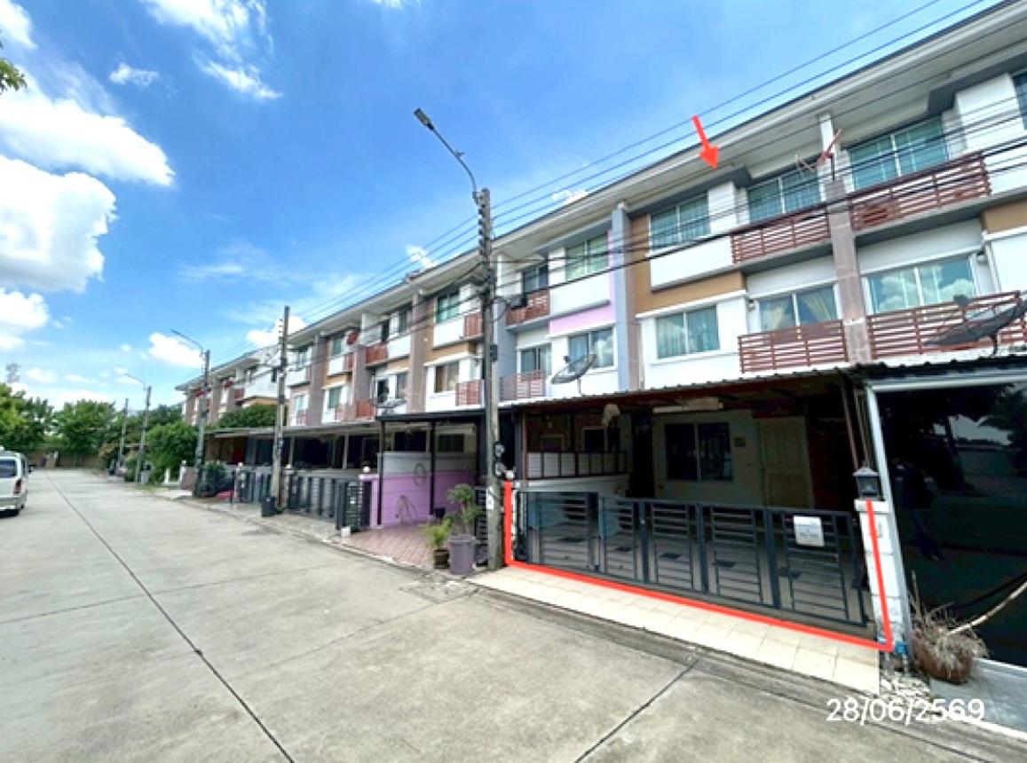 picture TOWN HOUSE 20 Sq.w. Lat Krabang Bangkok for 3.4M - 9/17