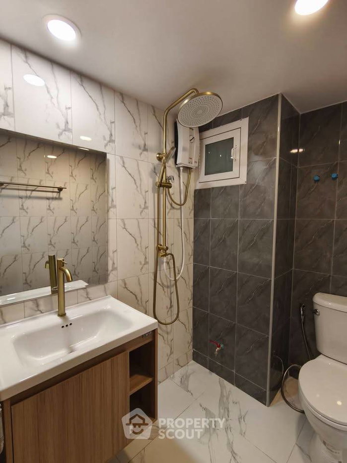 picture 1-BR Condo For Rent At Night Bazaar Condotel, Chiang Mai (ID 3406224) - 7/16