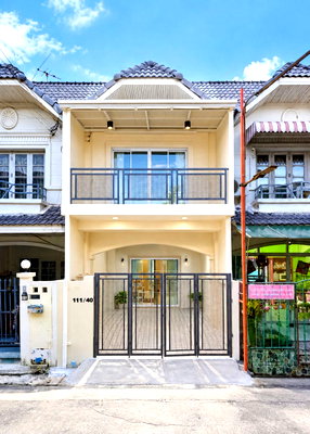 ทาวน์โฮม เซ็นทรัล พลาซ่า เวสต์เกต : AAA. บ้านสวย ตรงข้ามตลาดมนวดี  #หมู่บ้านมนวดี กรีนพาร์ค บ้านกล้วย–ไทรน้อย  บางบัวทอง  ใกล้เซ็นทรัล เวสเกต