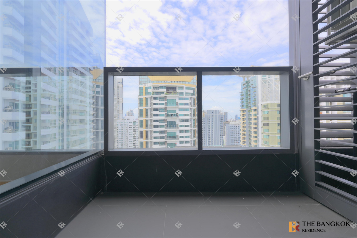 picture Convenient Travel, Great Value per Square Meter The Lumpini 24 - 1/10