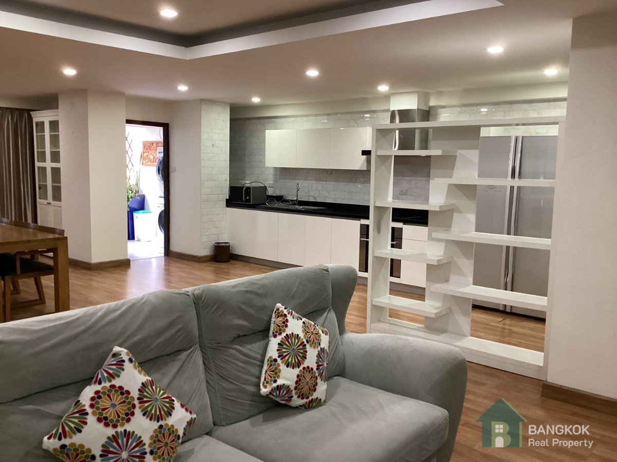 picture Beverly Hills Mansion | Spacious 2-Bedroom Residence BTS Ekkamai - 4/13