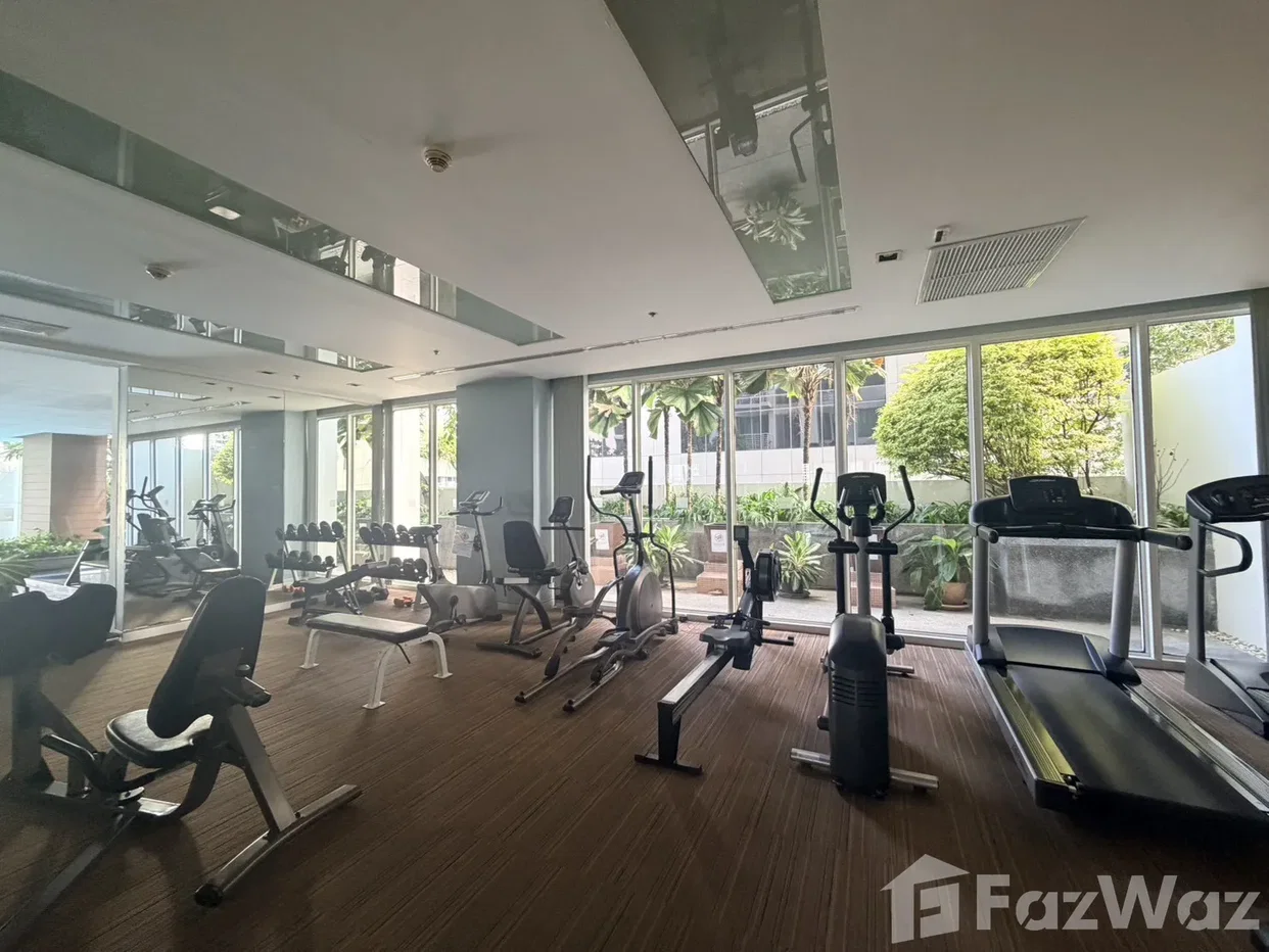picture Prime location within walking distance of BTS Phrom Phong 6855362 - 20/25