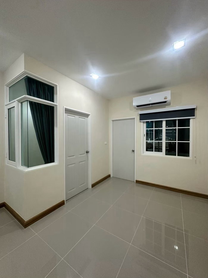 รูป 🏠✨ ให้เช่า ทาวน์โฮม 2 ชั้น โกลเด้น ทาวน์ วิภาวดี-รังสิต 4 ห้องนอน 3 ห้องน้ำ ทำเลติดถนนพหลโยธิน ซอยคลองหลวง 10 - รูปที่ 4/19