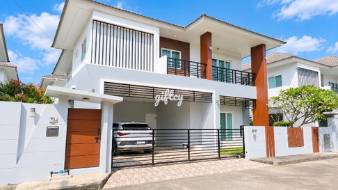 ให้เช่า บ้านเดี่ยวหรู 2 ชั้น | โครงการแสนสราญ – Modchic #ใกล้โรงเรียนนานาชาติหลายแห่ง ( รับสัตว์เลี้ยง🐕) บ้านหลังใหญ่ เฟอร์ครบ พร้อมเข้าอยู่!