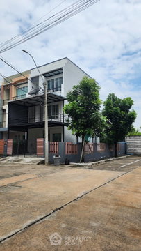 ทาวน์เฮาส์ 3 ห้องนอน พื้นที่ 180 ตร.ม. The Plant Citi Sathorn (ID 3408668)