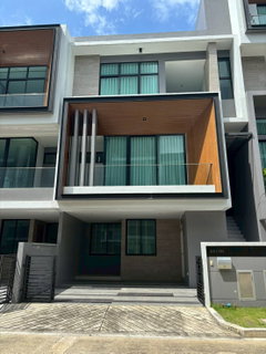 รูปภาพ 🏡✨ ให้เช่าทาวน์โฮม 3 ชั้น Nirvana DEFINE ศรีนครินทร์–พระราม 9 | เฟอร์ครบ พร้อมเข้าอยู่