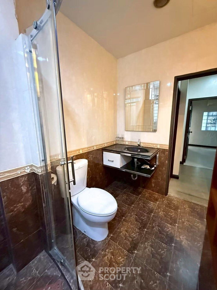 picture 4-BR House in Saphan Sung (ID 3407426) - 15/28