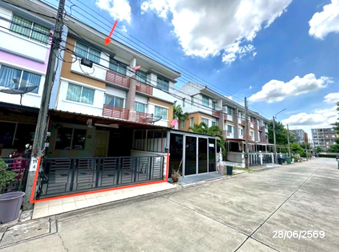 picture TOWN HOUSE 20 Sq.w. Lat Krabang Bangkok for 3.4M - 10/17