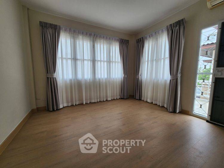 picture 3-BR House in Sam Wa Tawan Tok (ID 3404210) - 5/17