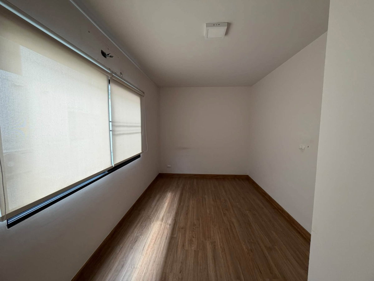 รูป 🏡🔥 ขาย–ให้เช่า ทาวน์โฮม 3 ชั้น บ้านกลางเมือง พหลฯ–รามอินทรา | บ้านสภาพใหม่ ติดถนนเทพรักษ์ ใกล้ BTS สายหยุด เดินทางเข้าเมืองสะดวก - รูปที่ 7/16