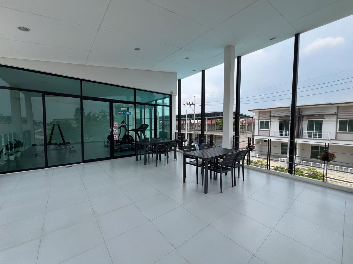 picture For Sale: Corner-Plot Townhome at Poomthara Kanchanaphisek – Bang Bua Thong - 11/15