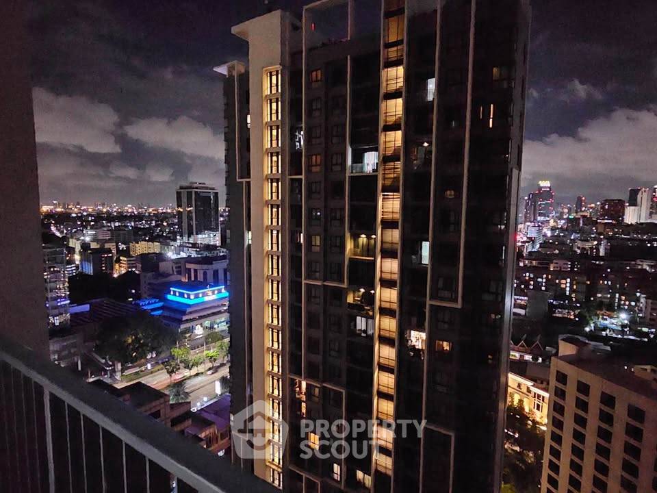 picture 2-BR Condo at Quinn Condo Ratchada 17 near MRT Sutthisan (ID 3399185) - 3/5