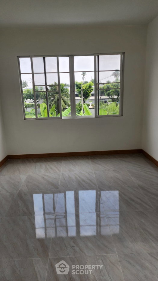 รูป ทาวน์เฮ้าส์ 3-ห้องนอน ใน บางขุนเทียน (ID 3408668) - รูปที่ 5/10