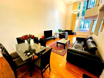 เช่าทาวน์โฮม ซอยเอกมัย (สุขุมวิท 63) : 🏡✨ ให้เช่าทาวน์โฮม 4 ชั้น หมู่บ้านกลางกรุง ทองหล่อ | ใจกลางสุขุมวิท 55 ตรงข้าม J Avenue ทองหล่อ
