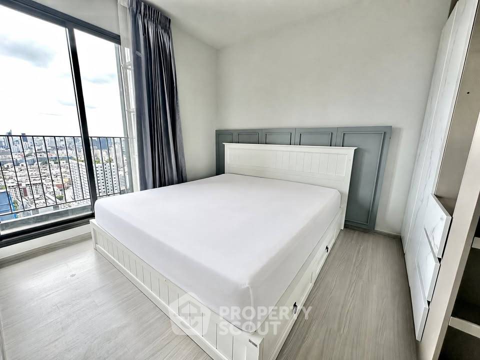 picture 37th-Floor 1-BR At Life Asoke - Rama 9 Near MRT Phra Ram 9 (ID 3139301) - 1/13